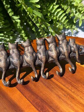 Vintage 7 Cat Key Hook Rack, Cast Iron/Brass